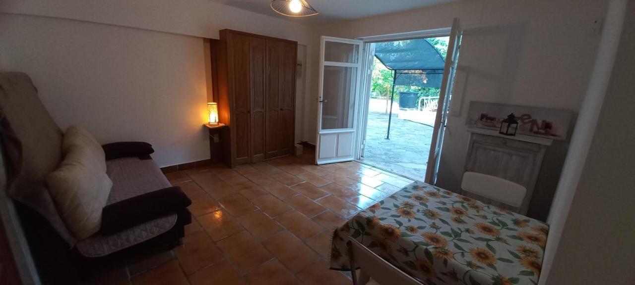 Appartement Et Sa Grande Terrasse En Rez De Jardin Saint Aygulf Εξωτερικό φωτογραφία
