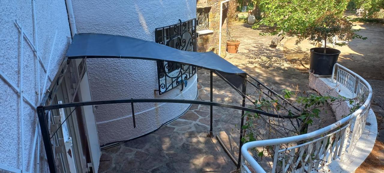 Appartement Et Sa Grande Terrasse En Rez De Jardin Saint Aygulf Εξωτερικό φωτογραφία